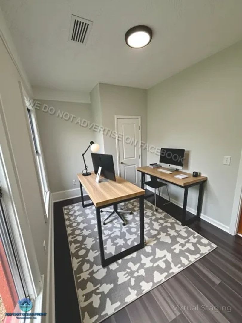 Gorgeous 2 story, 3 bedroom / 2bathroom house now available for rent! – photo 4
