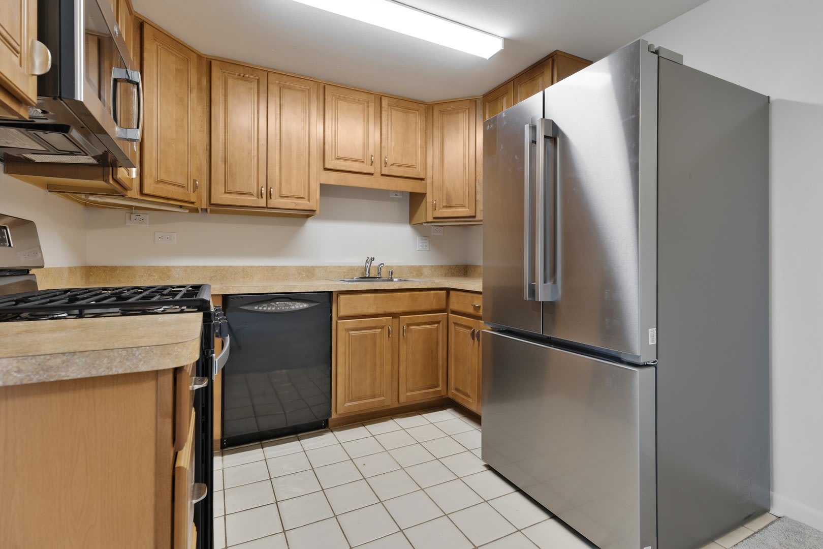 117 Cotuit Court – photo 2