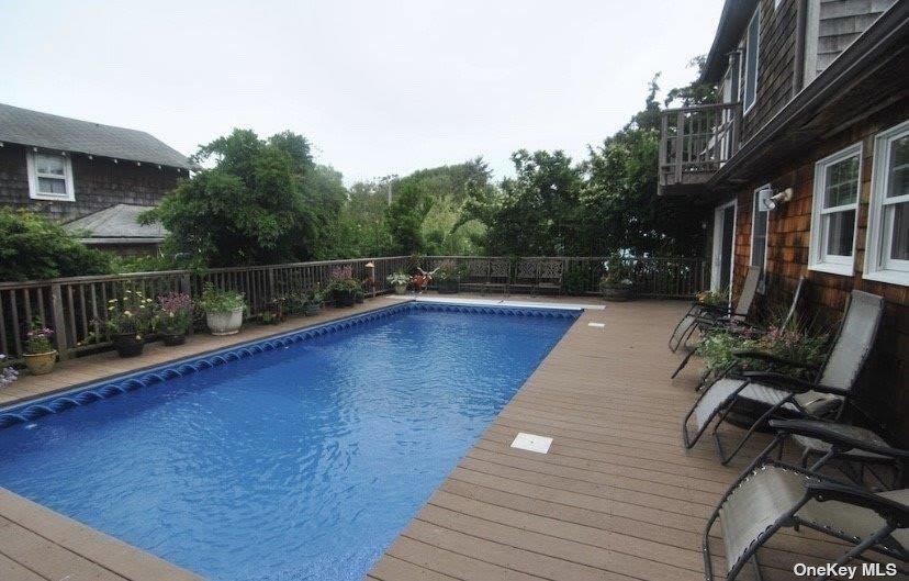 748 Ocean Breeze Walk – photo 1