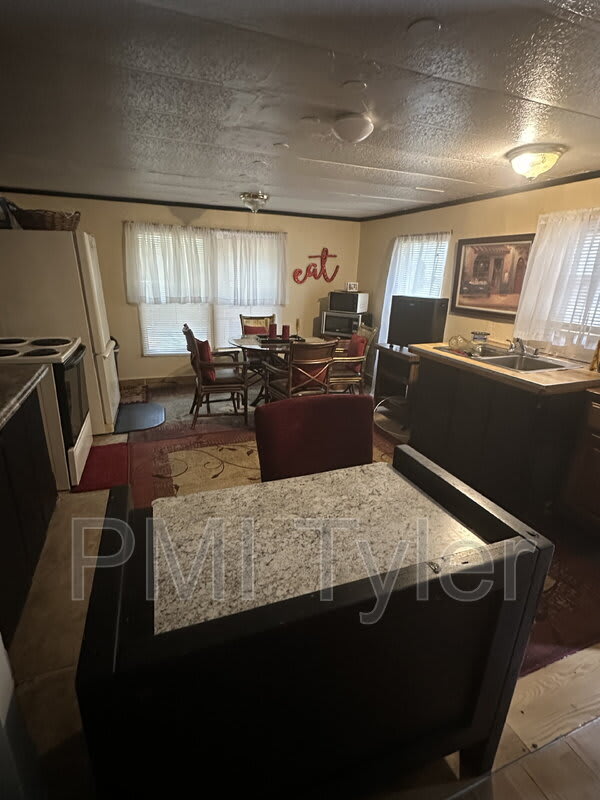117 Little Acorn Cove – photo 1