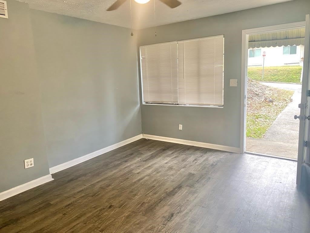 324 E Pershing Street – photo 4