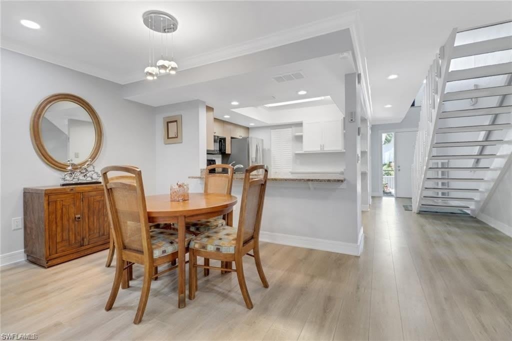 790 Meadowland Dr – photo 5