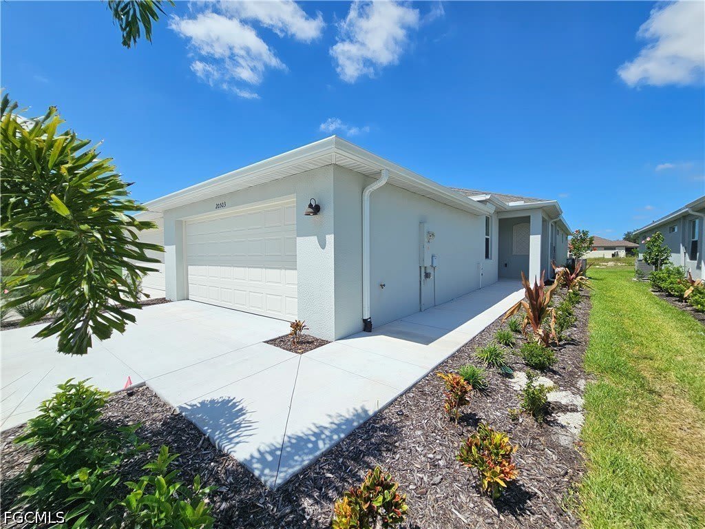 20503 Hazelnut Court S – photo 2