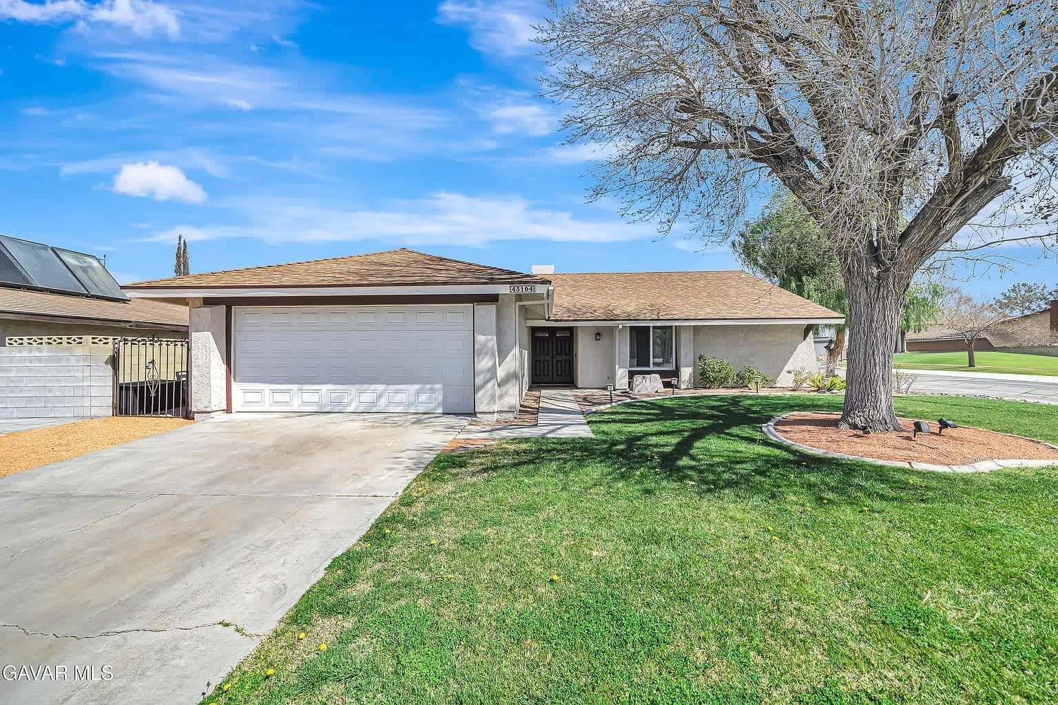 43104 Lemonwood Dr – photo 2