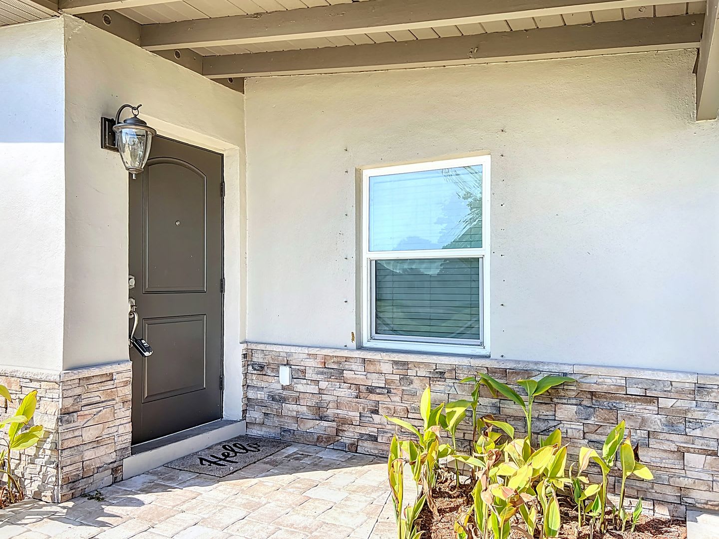 BEAUTIFUL ANNUAL RENTAL HOME – photo 5