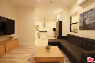 9040 Phyllis Avenue – photo 2