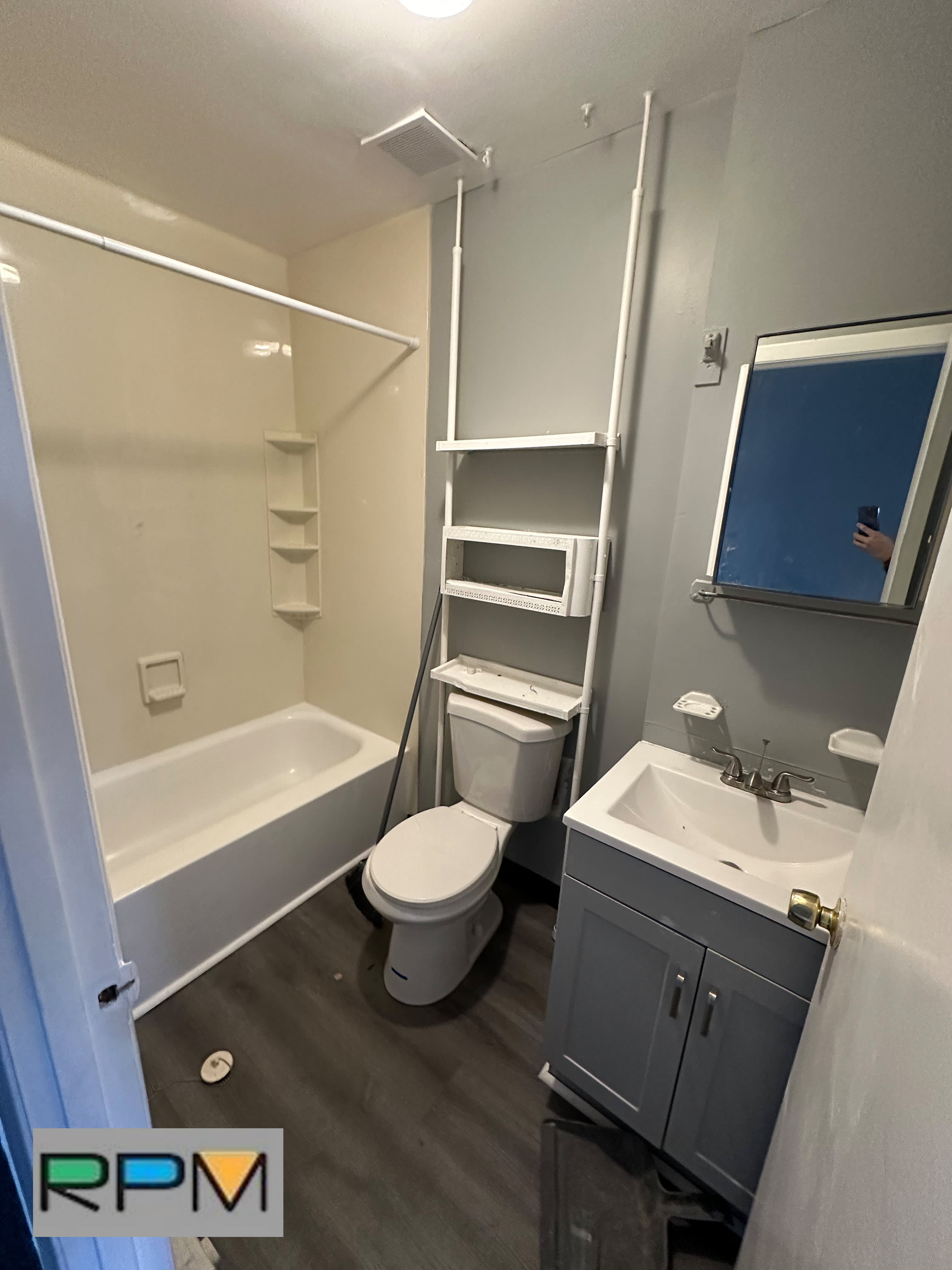 1146 Shields Pl – photo 4
