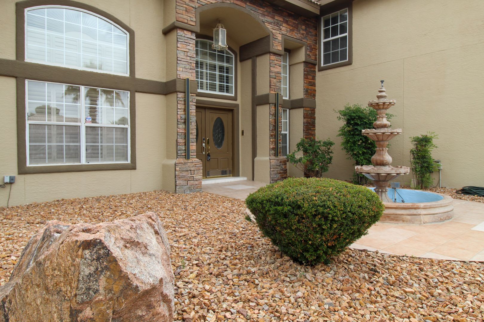 1984 Paseo Granada Ln Cul-de-Sac Luxury with Pool & Solar in Los Paseo Vista Hills – photo 2