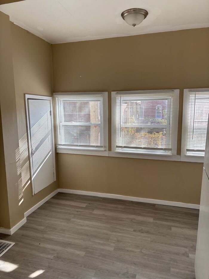 3937 Iowa Avenue – photo 4