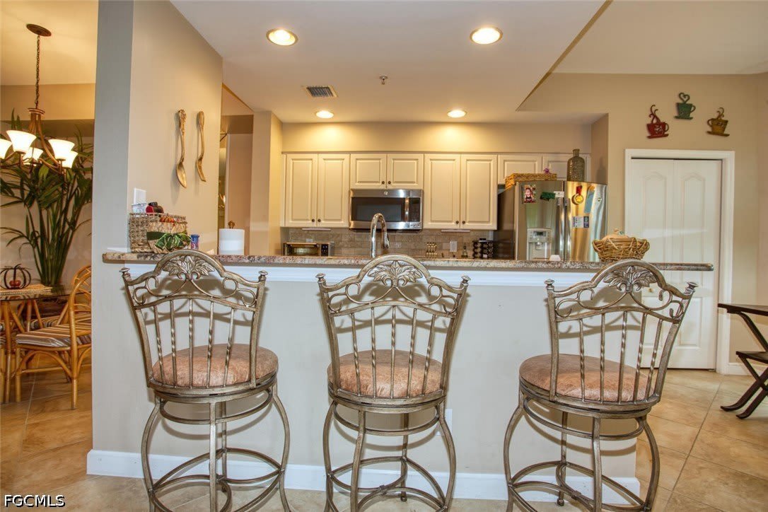8076 Queen Palm Lane – photo 4