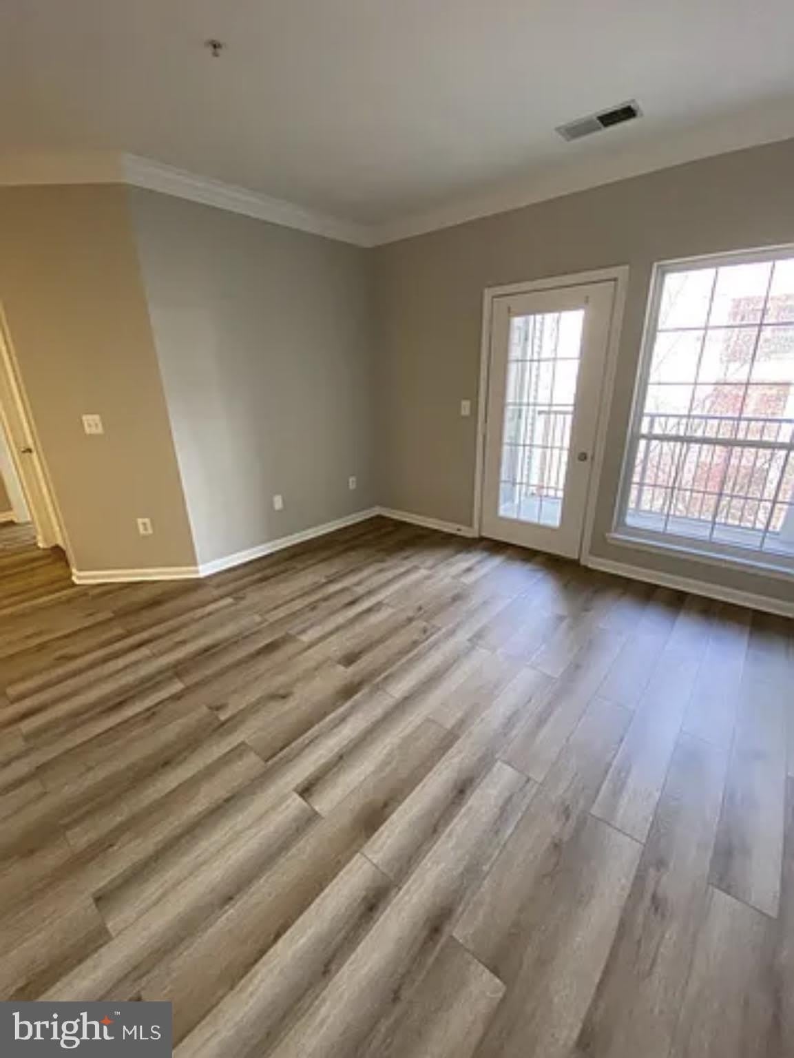 4854 EISENHOWER Avenue – photo 1