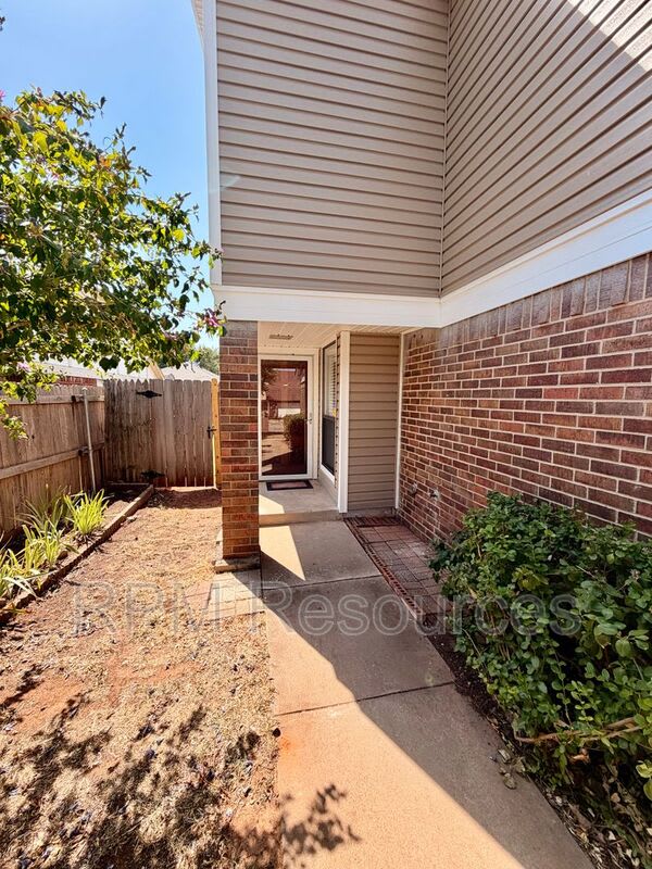 6012 Gaelic Glen Dr – photo 3