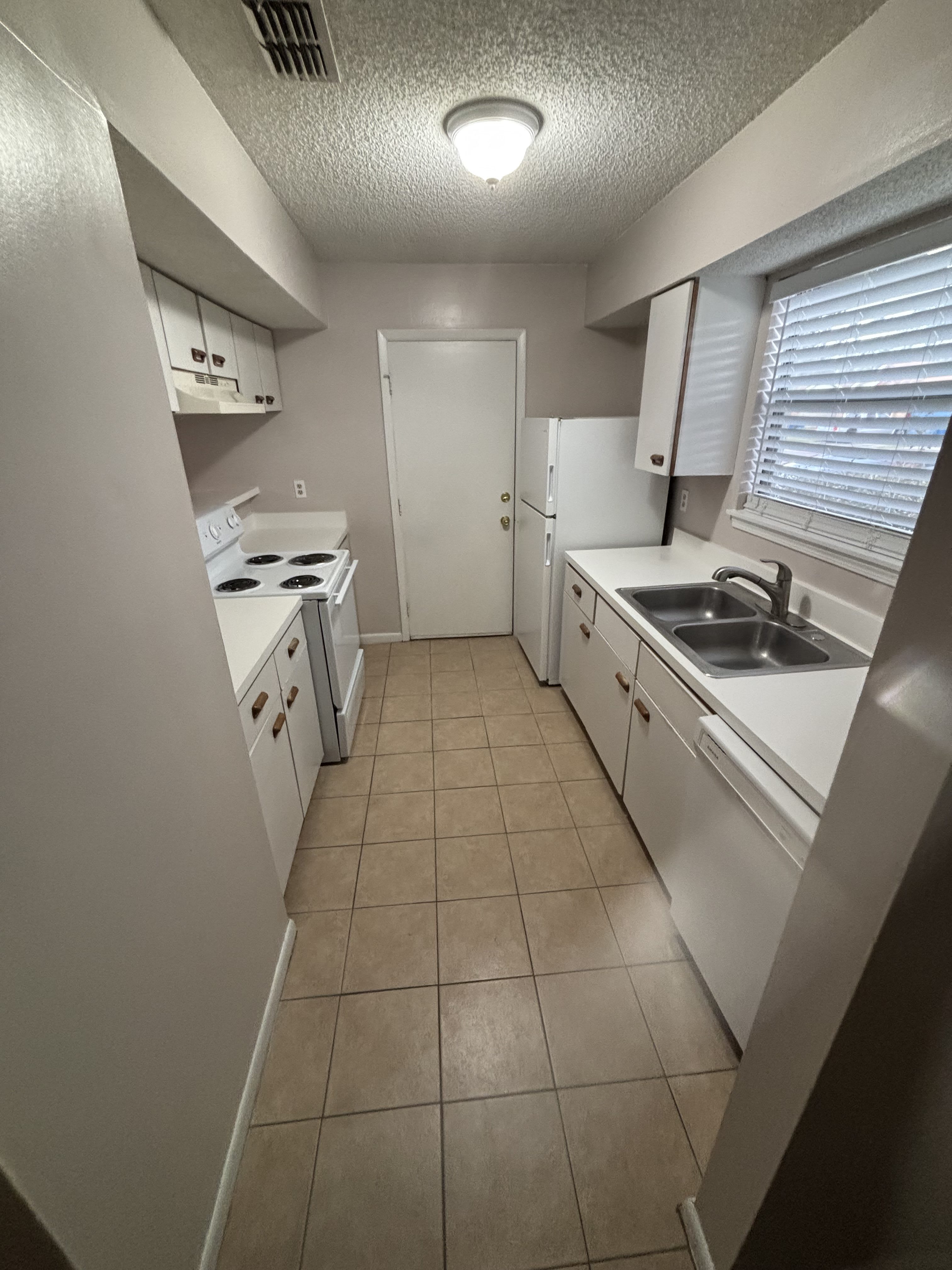 10651 Meadowlea Drive – photo 3