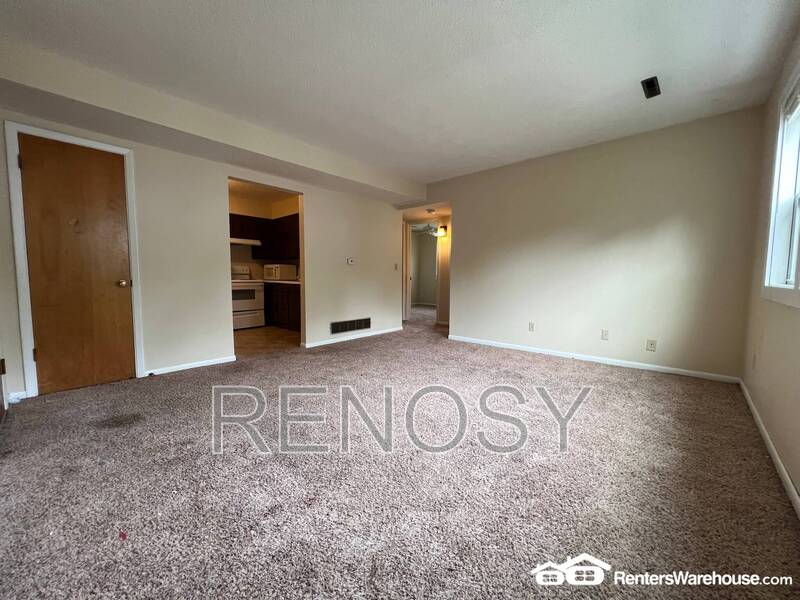 303 S Madison St – photo 4