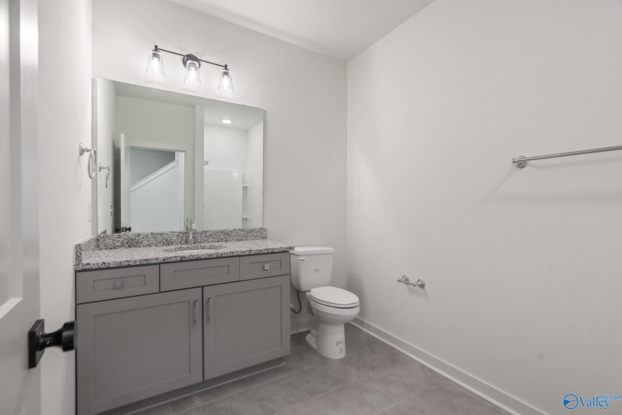 2512 Freeman Road – photo 4