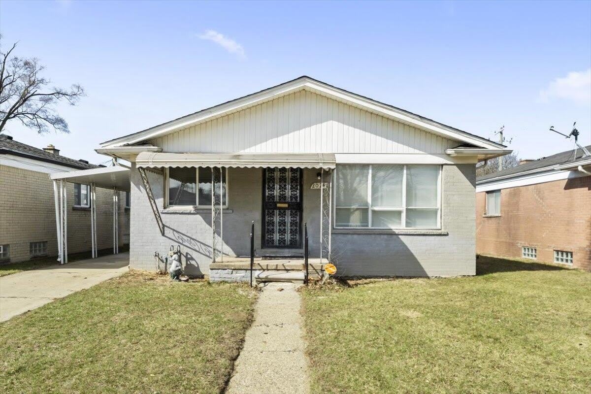 20247 Griggs Street – photo 1
