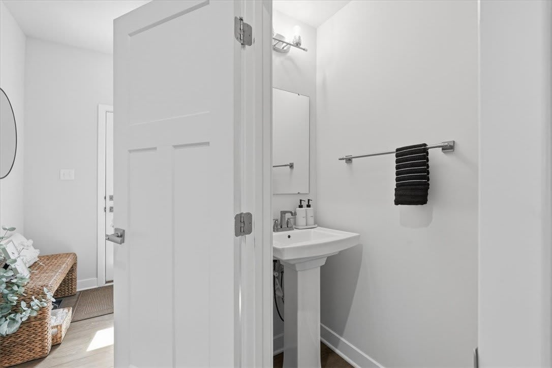 5203 Spruce Rd – photo 5