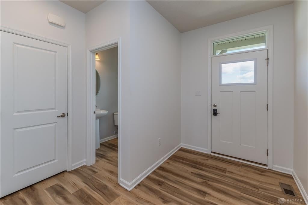 403 Sydney Drive – photo 4