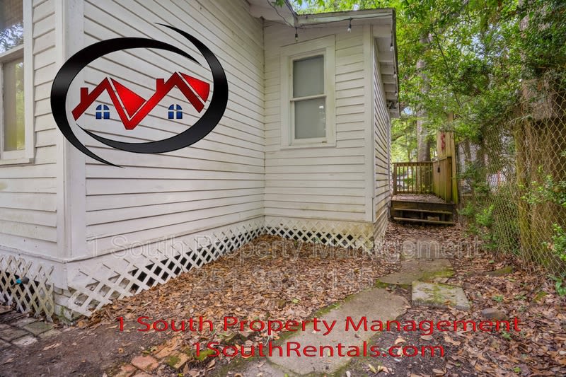 250 Tuttle Ave – photo 1