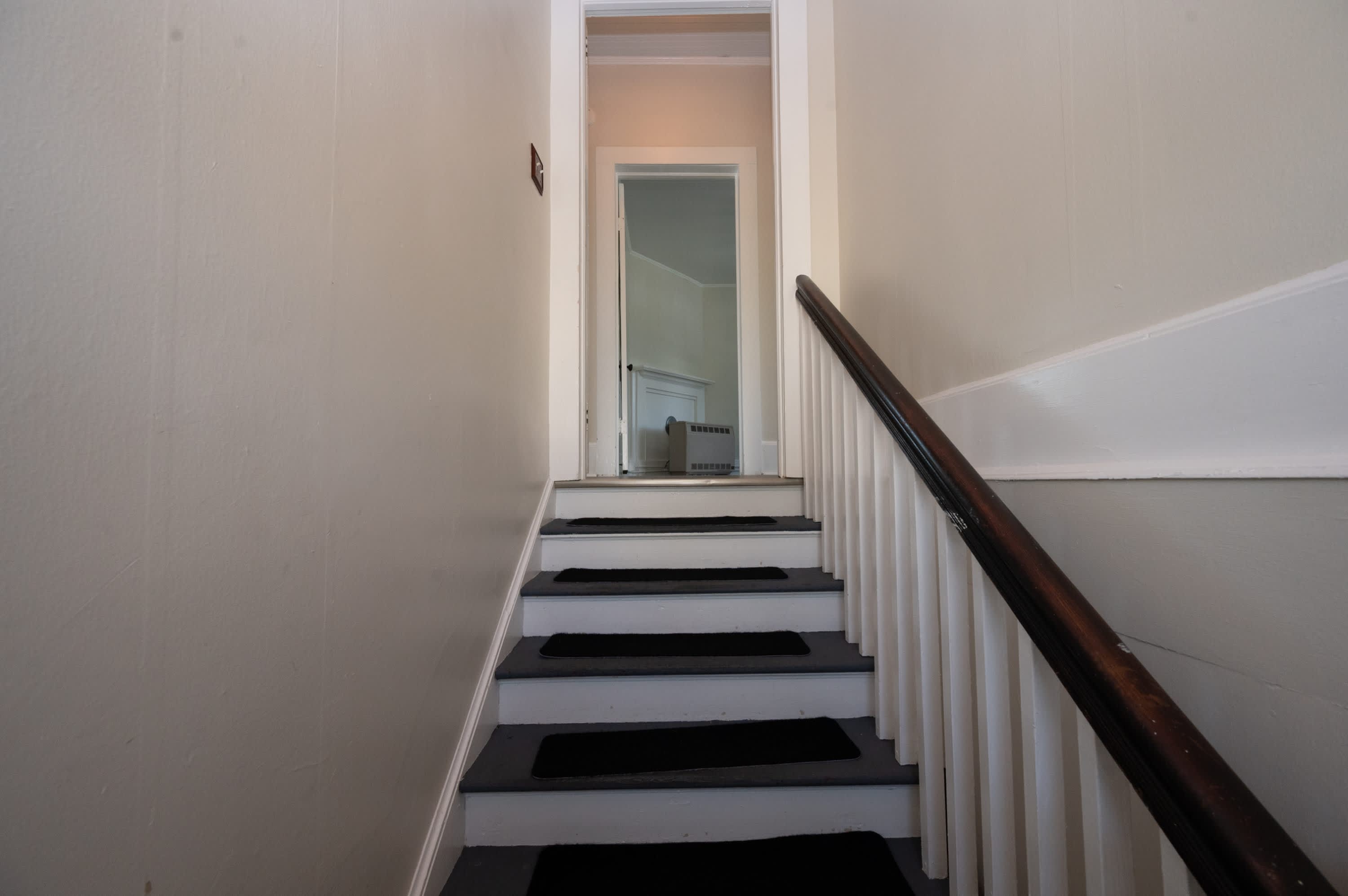 1821 Spencer AvenueUnit B – photo 4