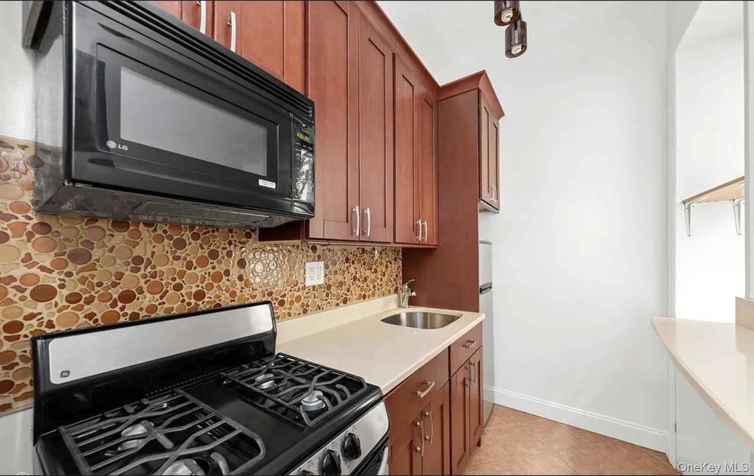 342 W 56Th Street – photo 2