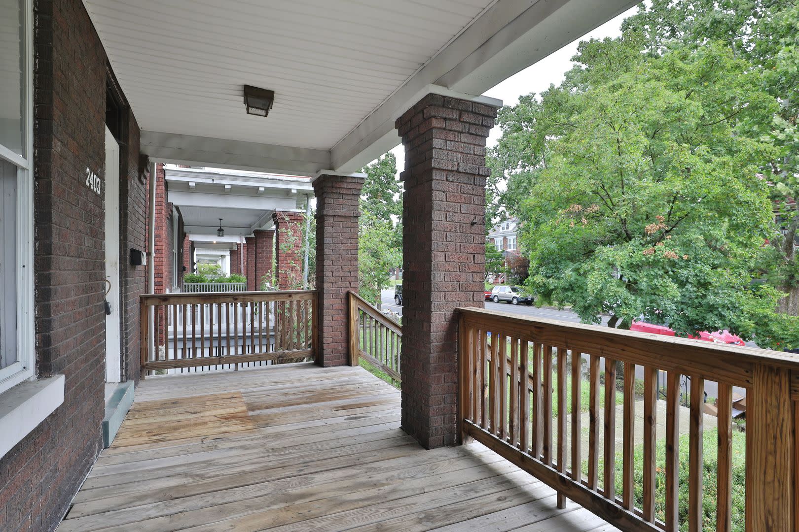 BEAUTIFUL RENOVATED HOME – photo 3