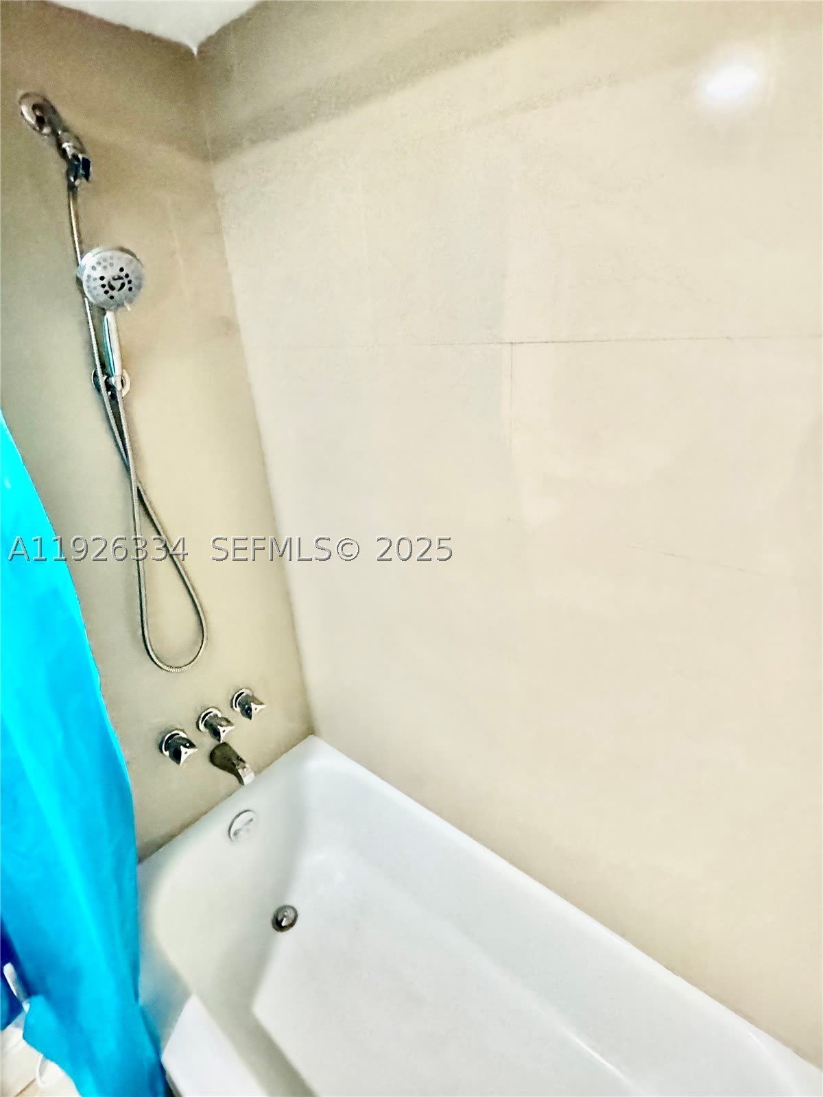 801 Three Islands Blvd – photo 3