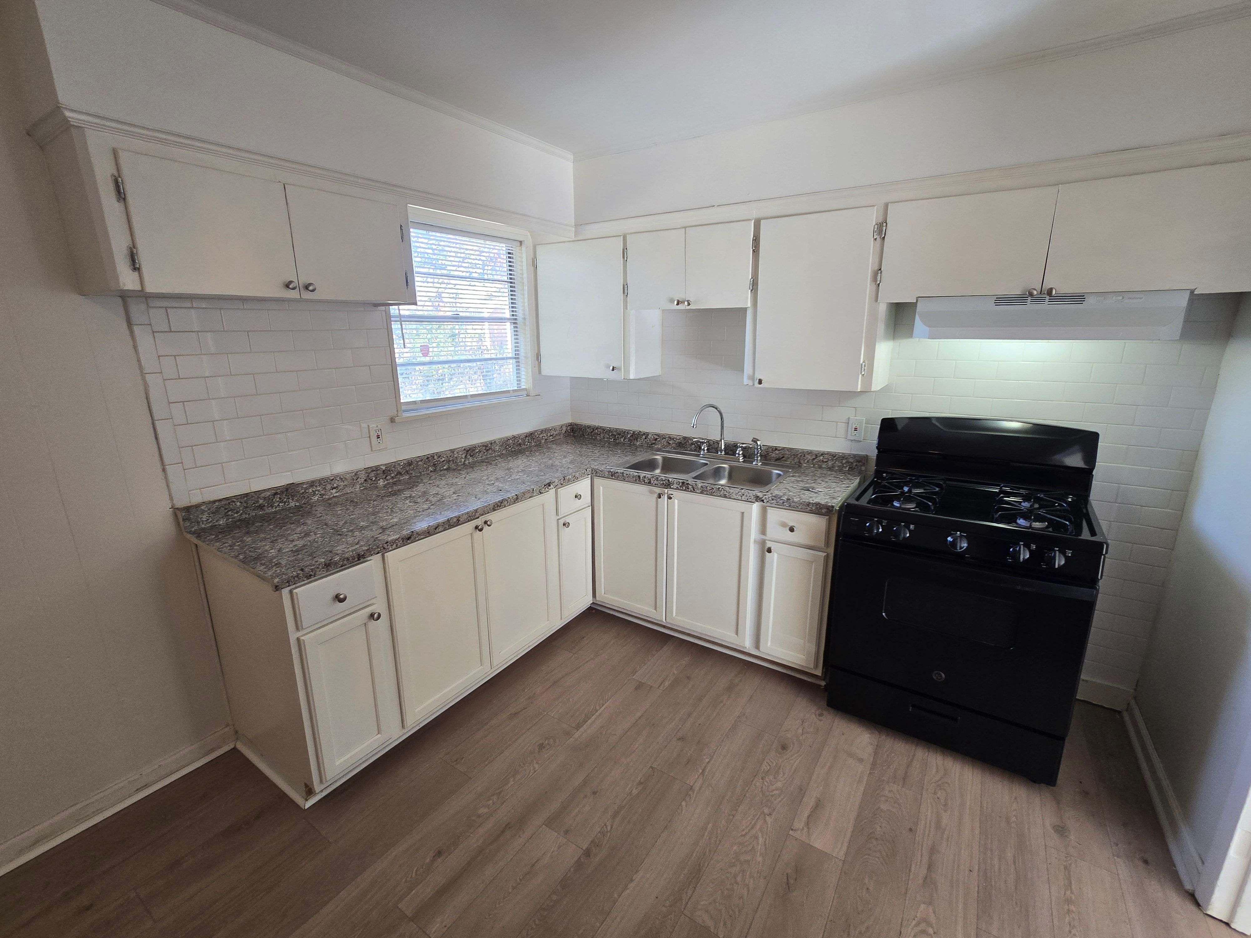 717 Annelle St – photo 3