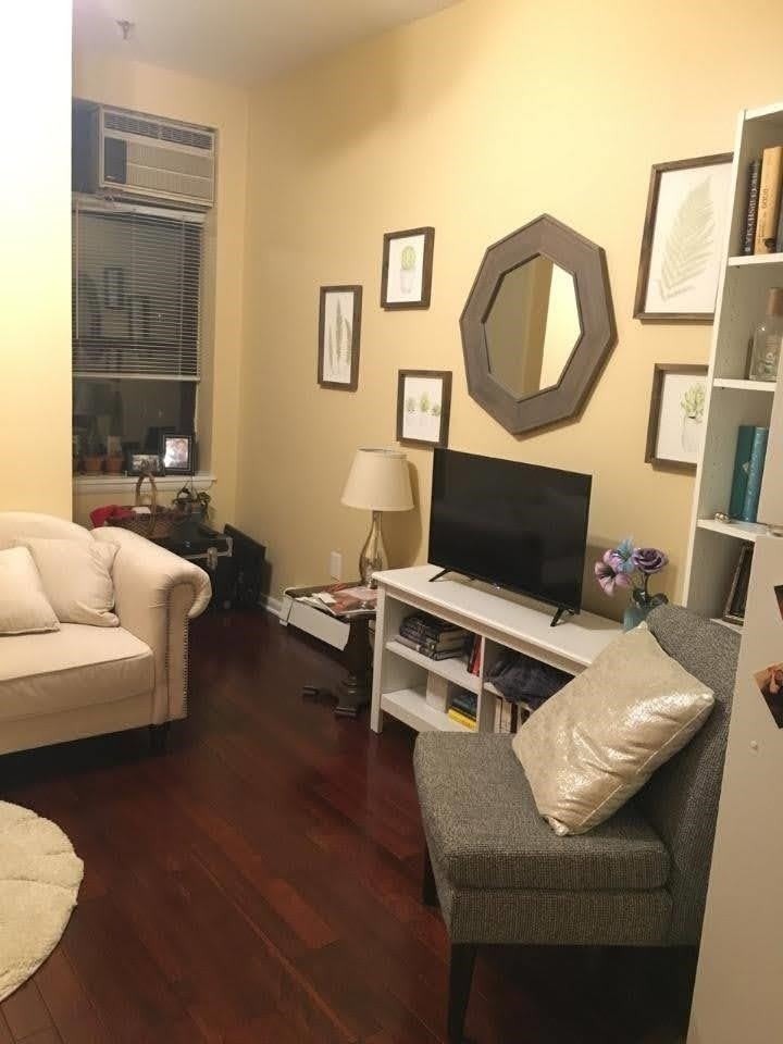 809 Park Ave – photo 1