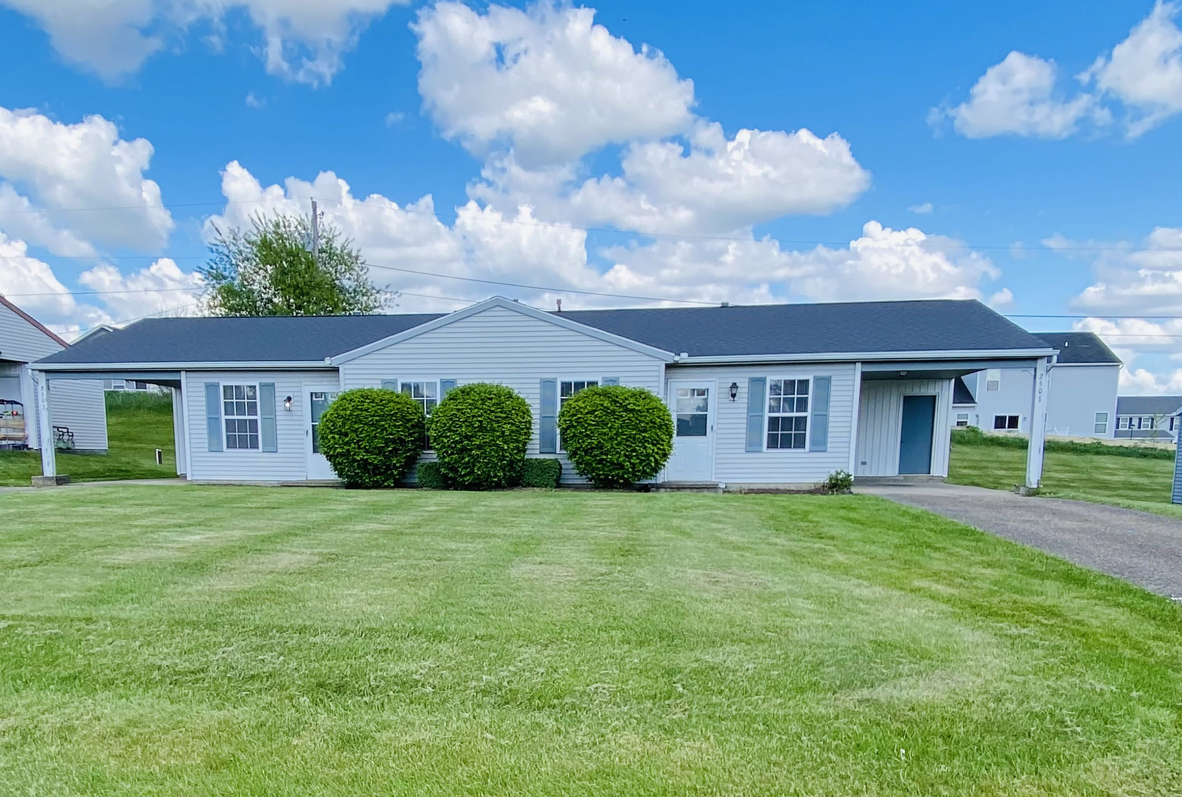 2525 Zircon St Ne – photo 1