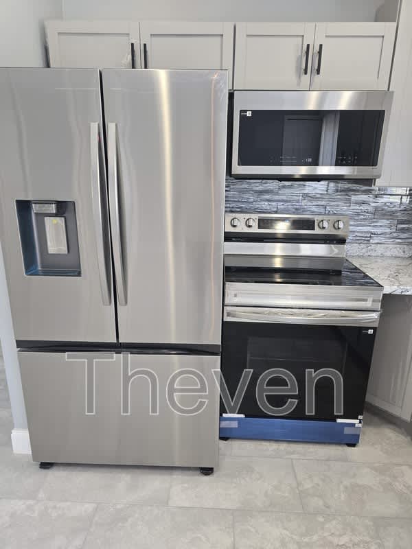 805 E. 13th Street – photo 3