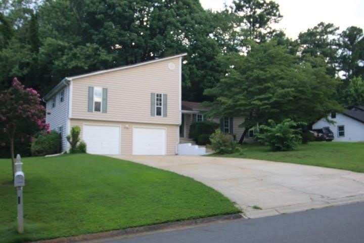 3765 Manor House Drive – photo 1