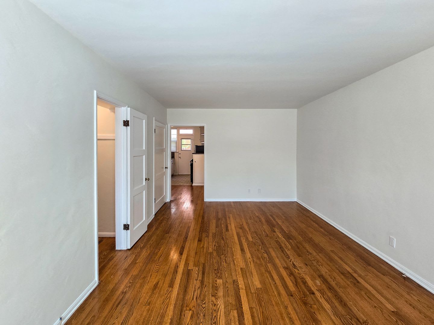 Spacious Studio in the Heart of Los Feliz – photo 4