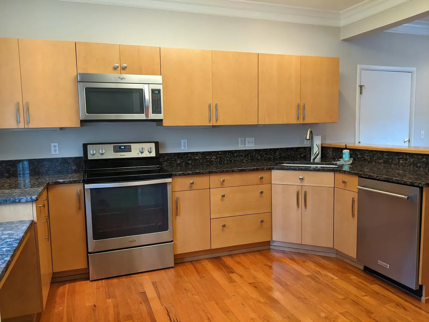 Spacious 3BR Home in Prices Meadow – photo 3
