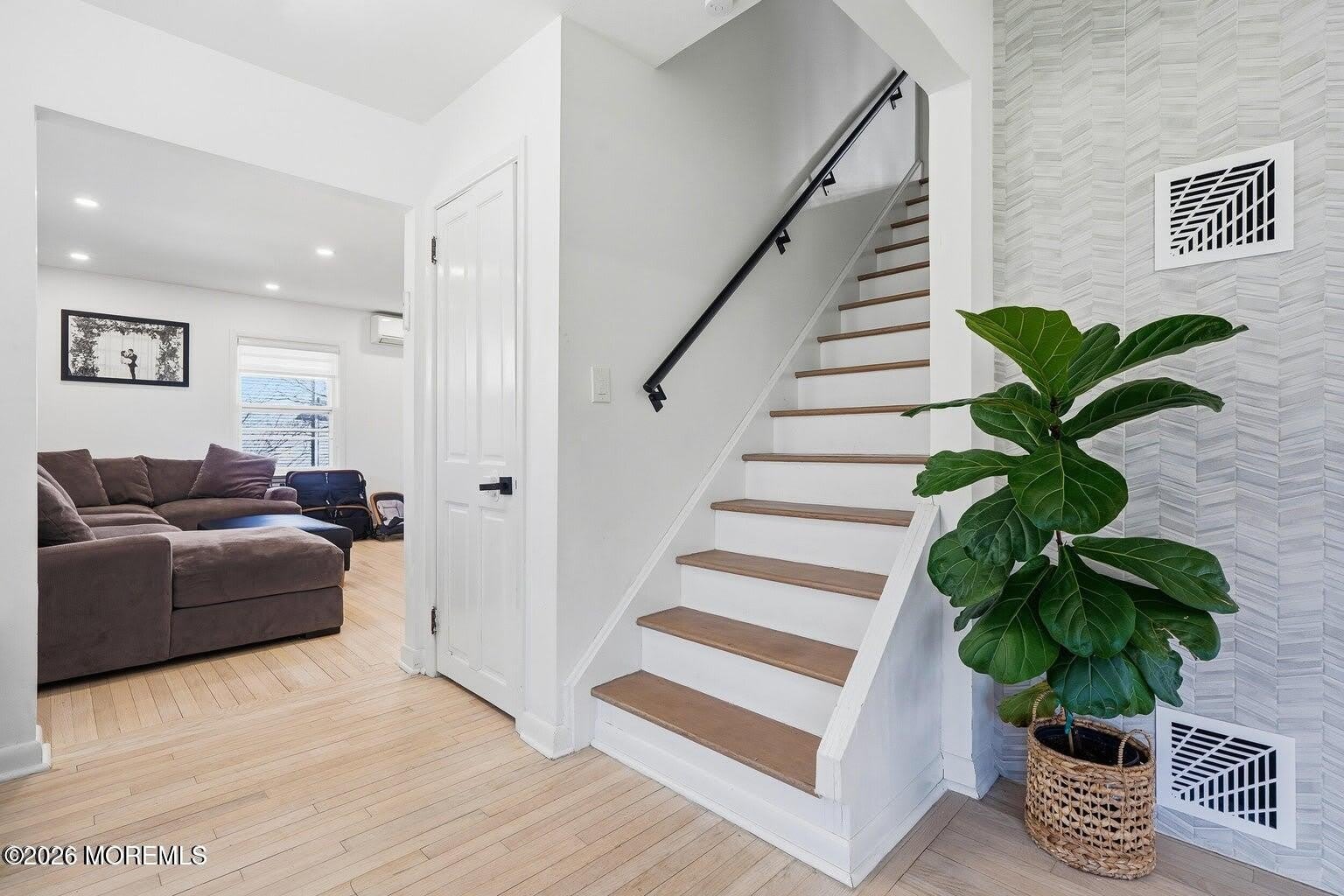 227 Chatham Avenue – photo 2