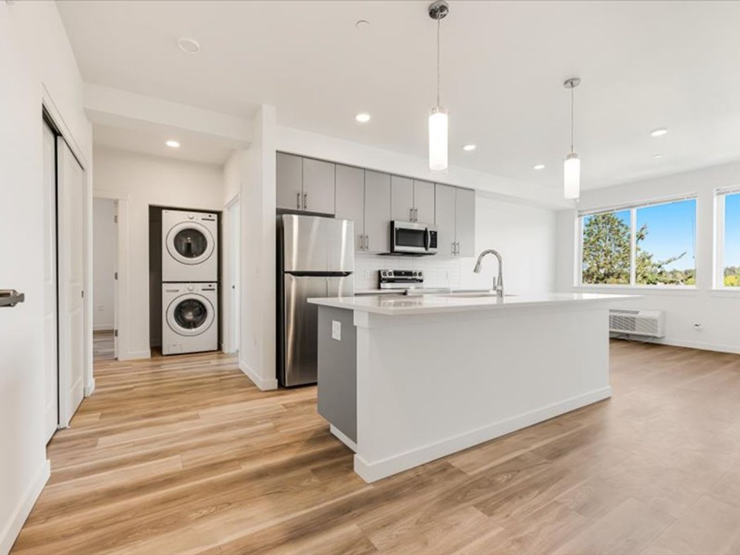 Hermoso View Apartments – photo 2