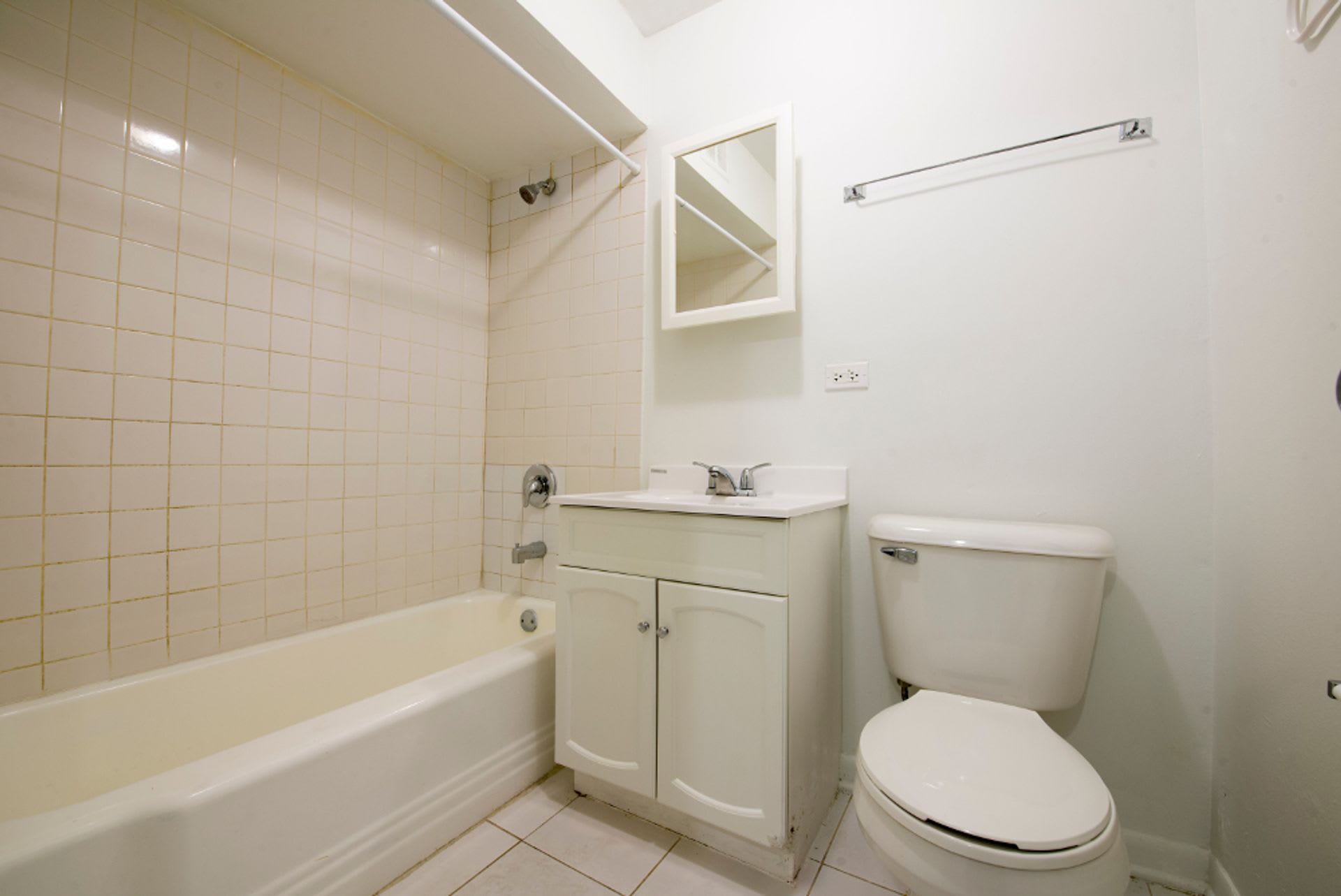 7916 S Drexel Ave – photo 5