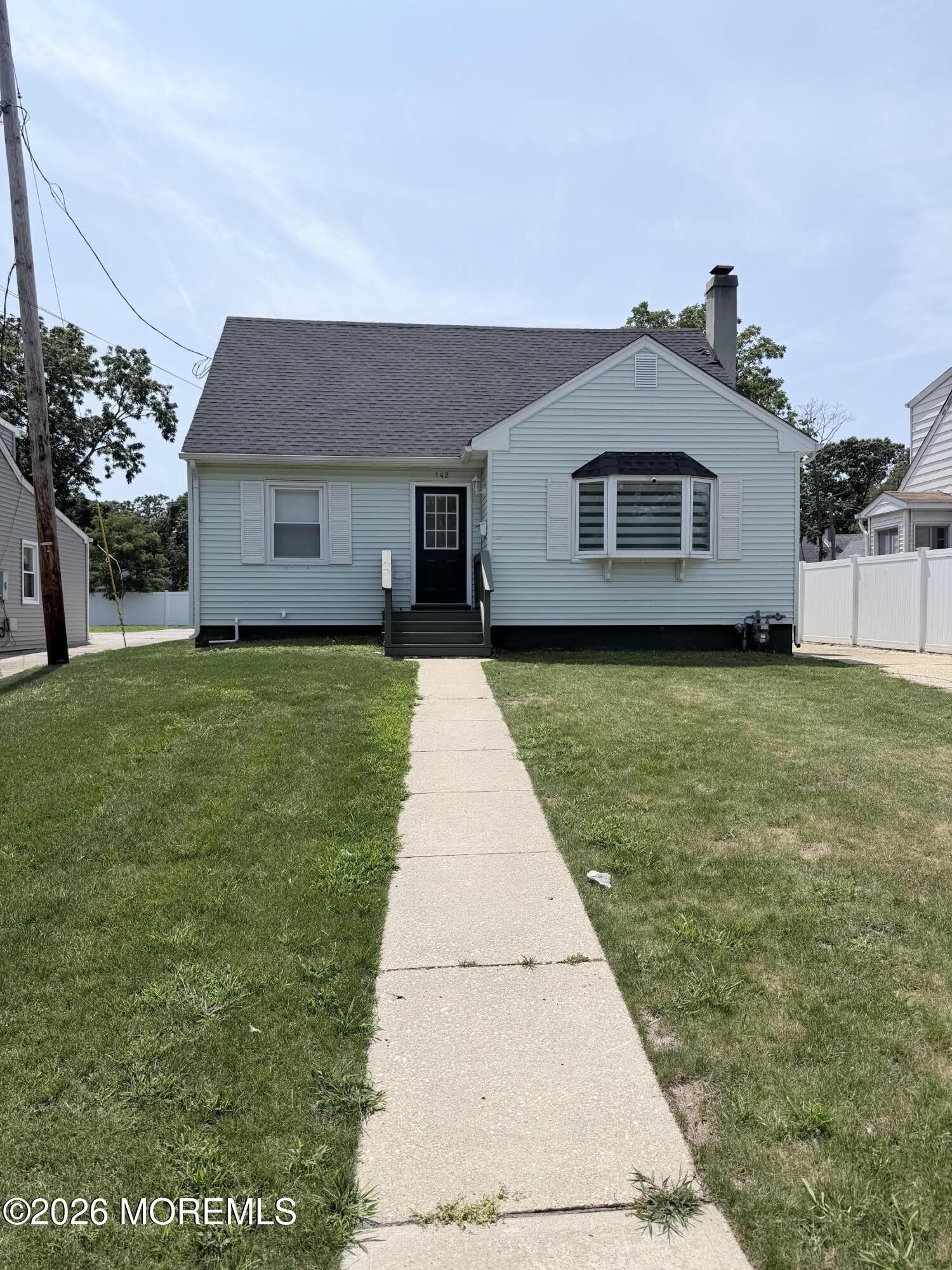 142 Monmouth Road – photo 2