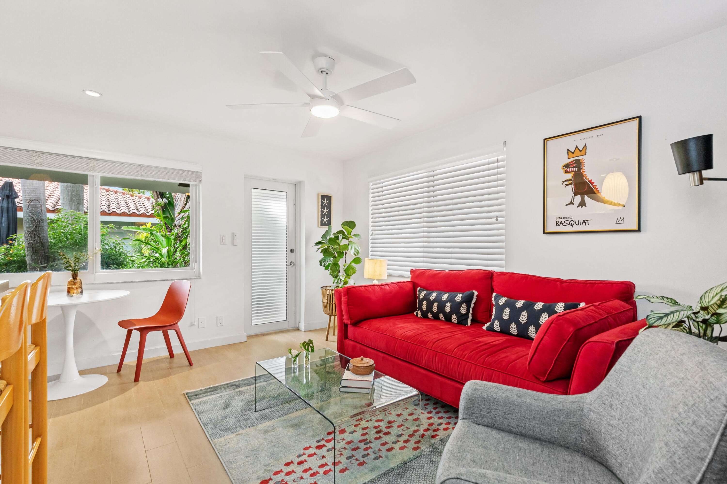 615 NE 10TH Avenue – photo 1