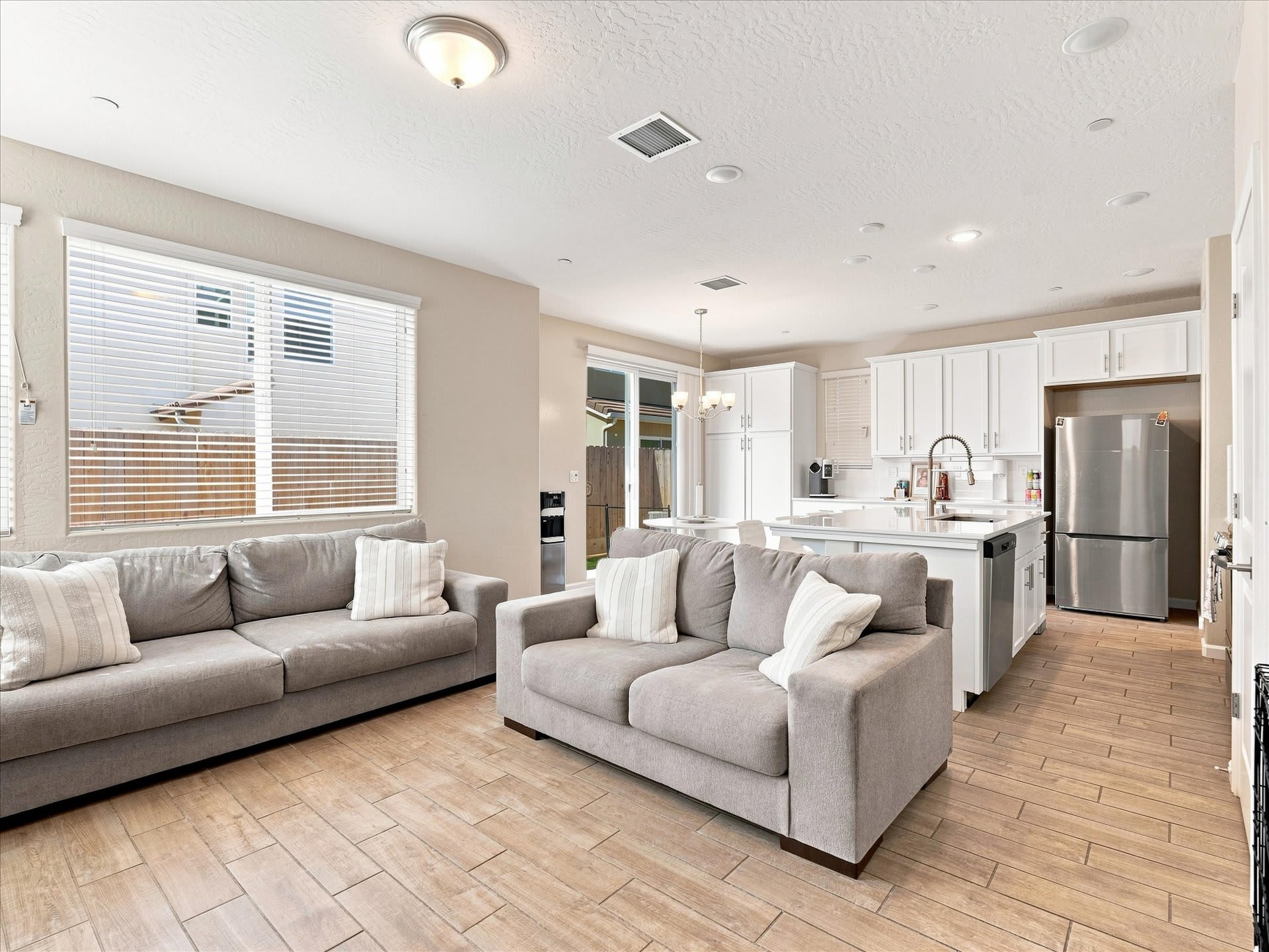 1118 Elevations Wy W – photo 4