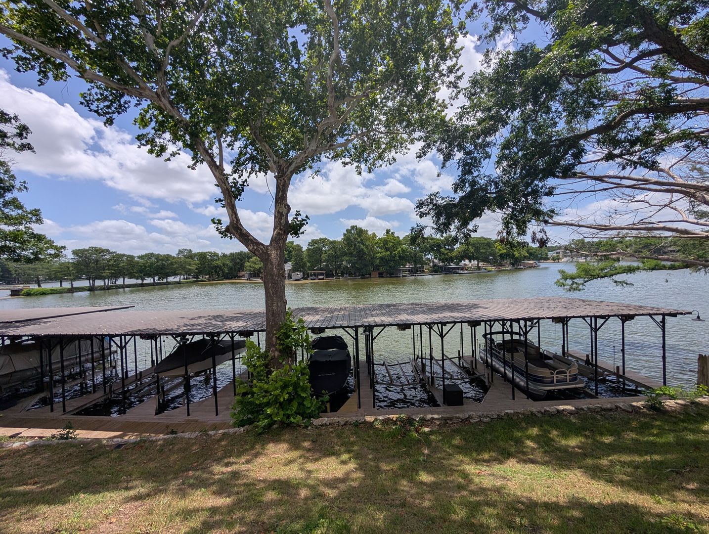 2 2 Condo On Lake Mcqueeny Waterfront Condos Boat Slip Fridge Washer Dryer Included Community Pool Seguin Isd – photo 2