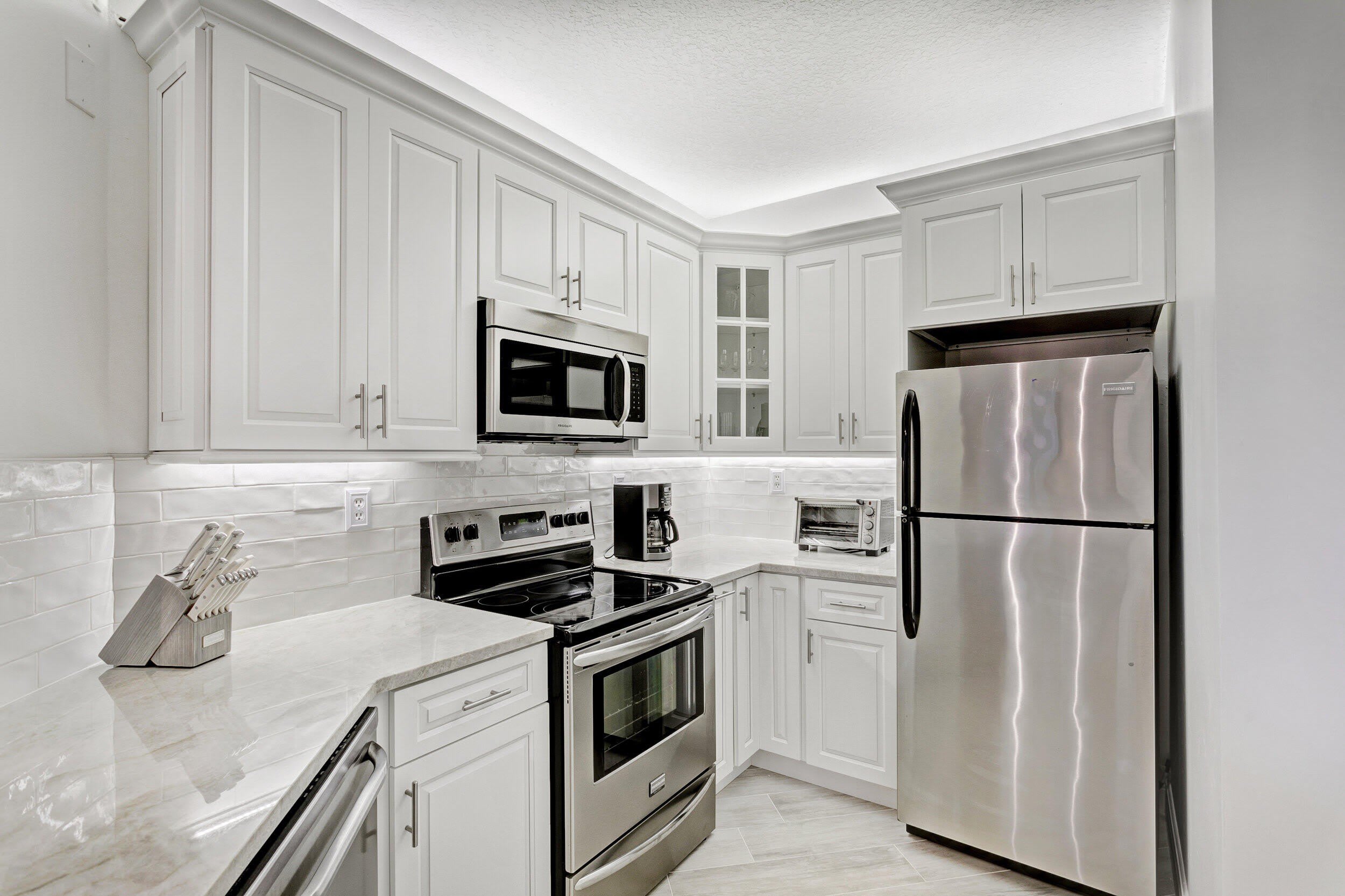 500 Uno Lago Drive – photo 2