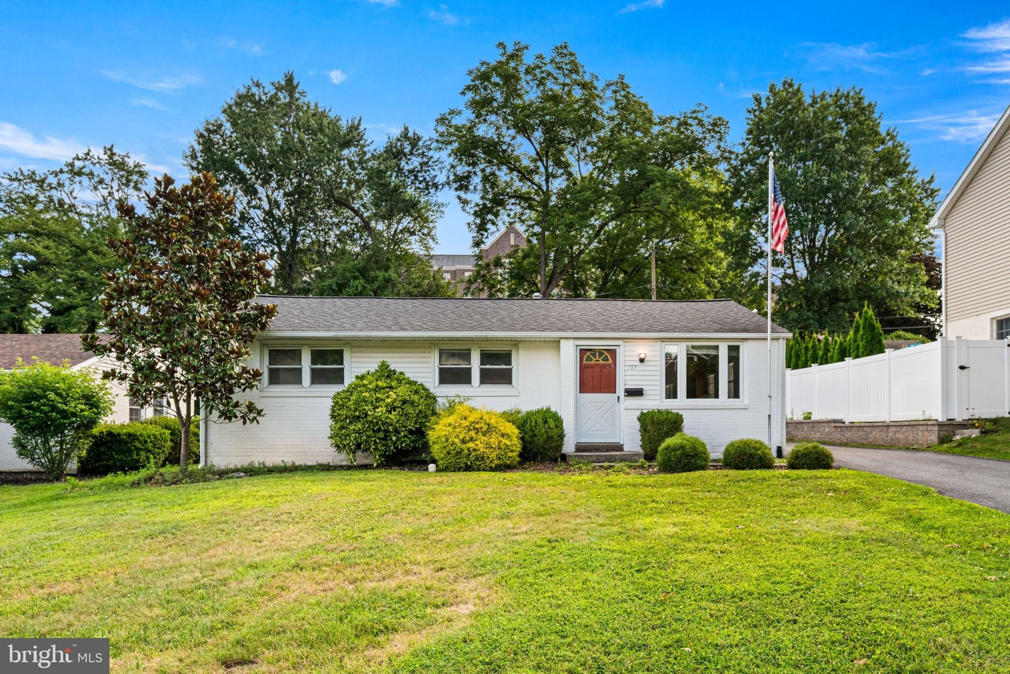 717 S Wayne Street – photo 1