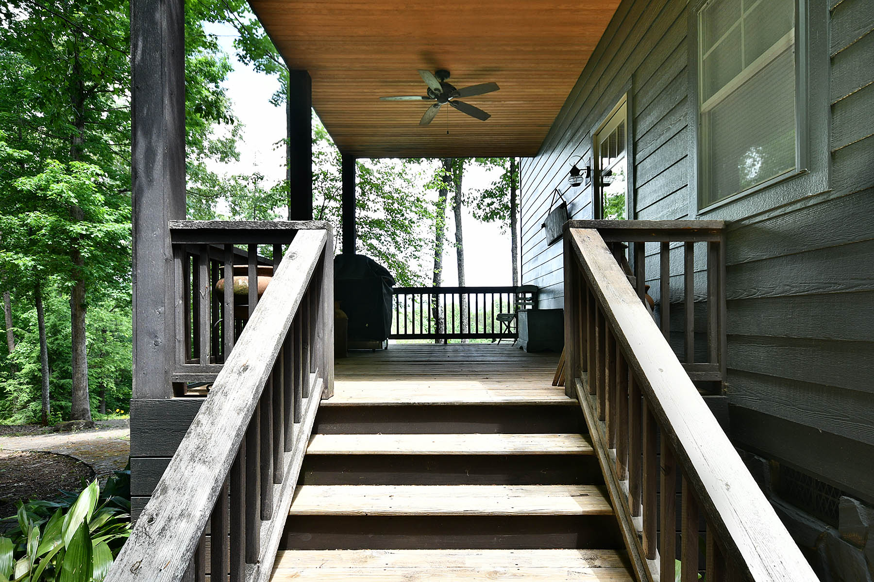 101 North Henderson Road – photo 4