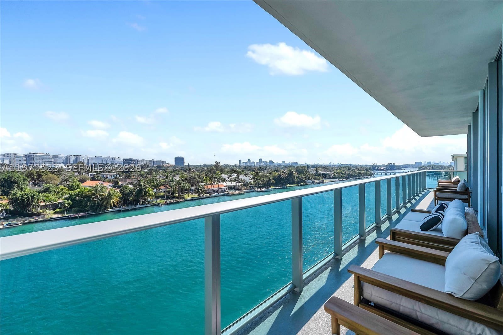 9201 E Bay Harbor Dr – photo 1