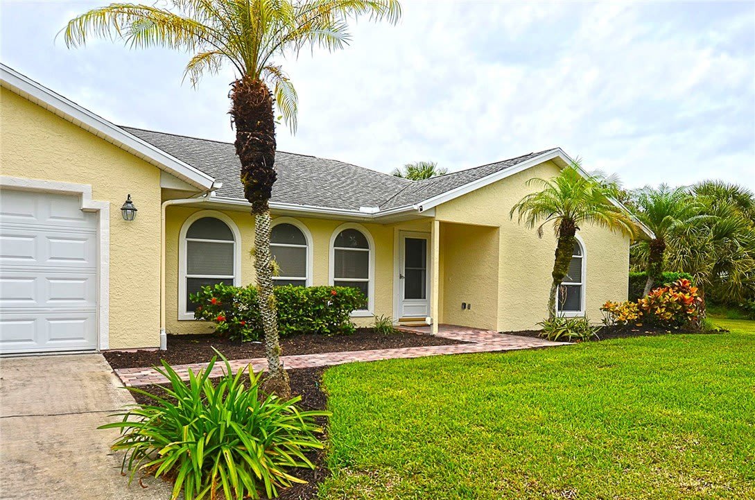 745 38th Court – photo 4