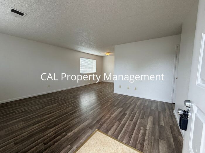 1791 Cherokee Drive – photo 2