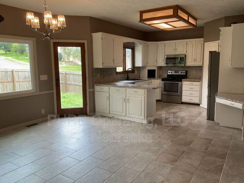 1008 E Aberdeen Dr – photo 4