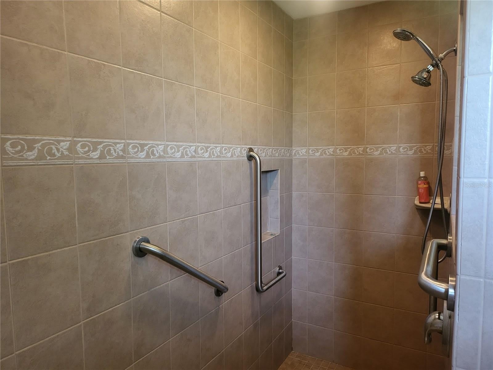 12165 GULFSTREAM Boulevard – photo 5