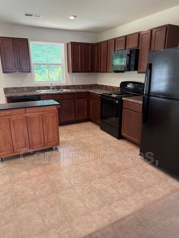 126A Fernside Court – photo 3
